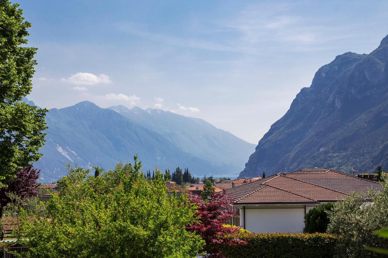 Love Garda Lake Riva del Garda Ngoại thất bức ảnh